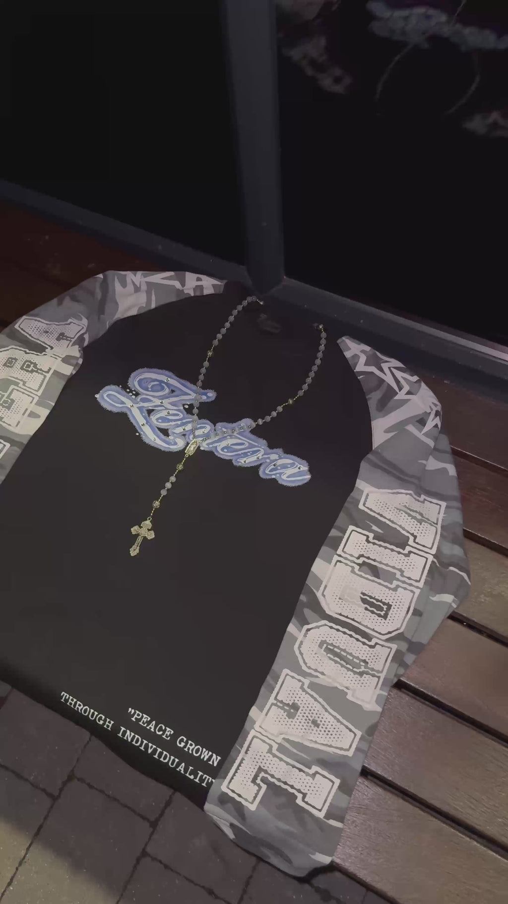 "INDIVIDUAL" BLACK CAMO LONGSLEEVE